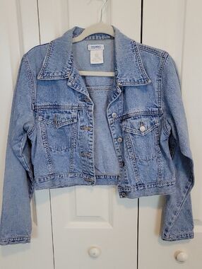 Esprit Vintage Cropped Denim Jacket